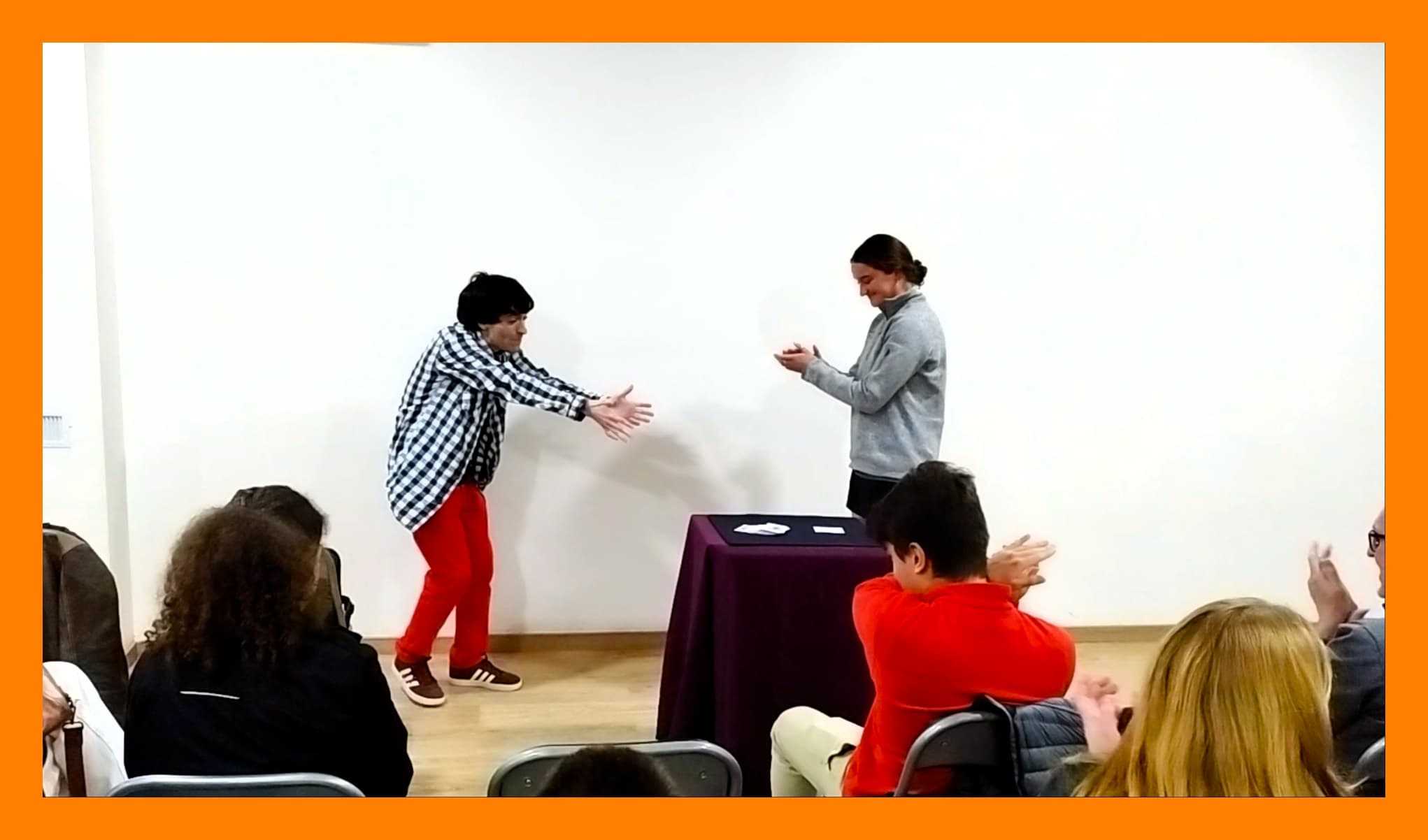 5 minutos con Mago RU